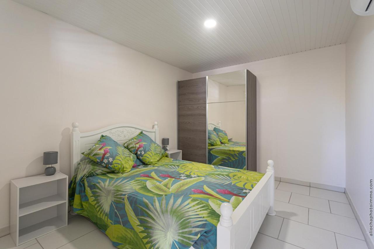 Alpinia - Appt Avec Piscine Partagee Apartman Saint-Pierre Kültér fotó